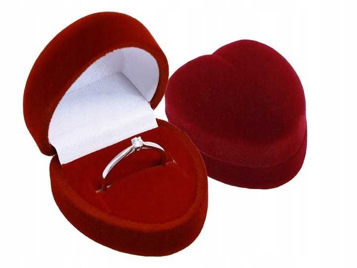 Złoty pierścionek cyrkonia JK Jubiler 1,37 g