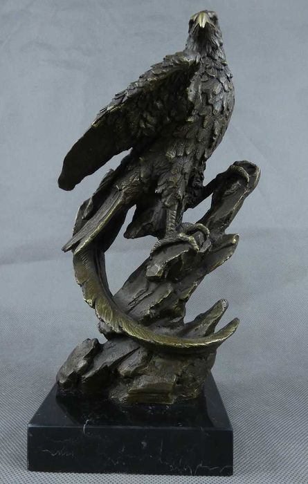 Figura ORZEŁ sokół BRĄZ marmur RZEŹBA sygnowana 27 cm 3,3 kg