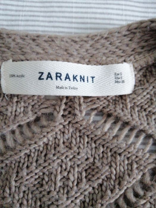 Casaco de malha beje Zara