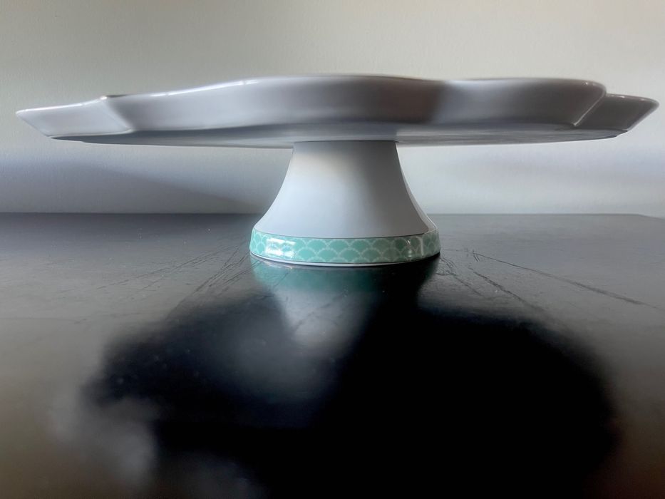 Prato cake stand