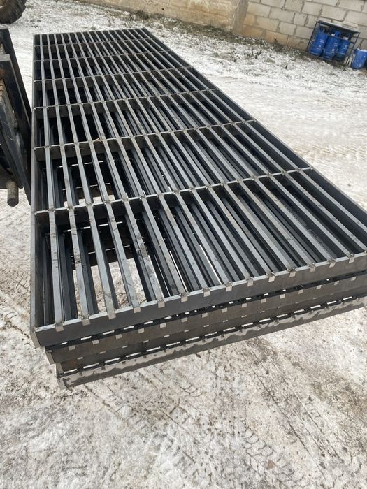 Ruszt ruszta kraty dla bydła wygrodzenia stanowiska maty