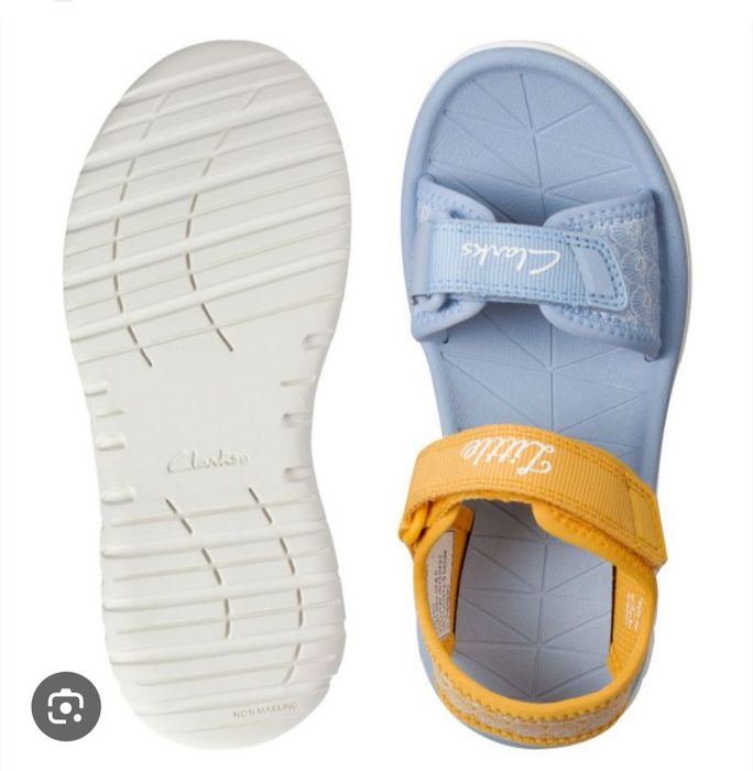 Босоніжки Clarks 22