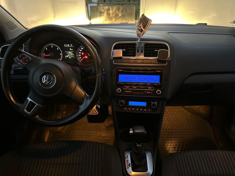 VW Polo Automático