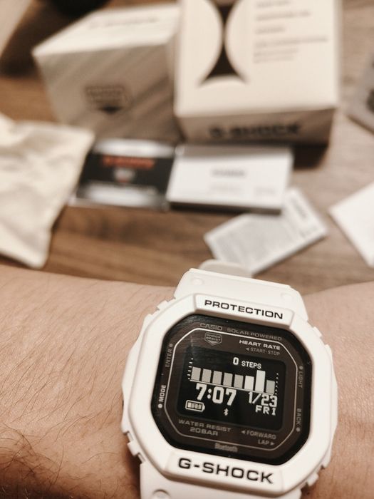 Zegarek G-SHOCK G-SQUAD DW-H5600
Na sprzed