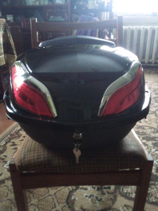 Кофр на мотоцикл