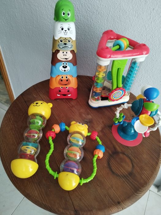 Vários brinquedos bebé cada 3€
