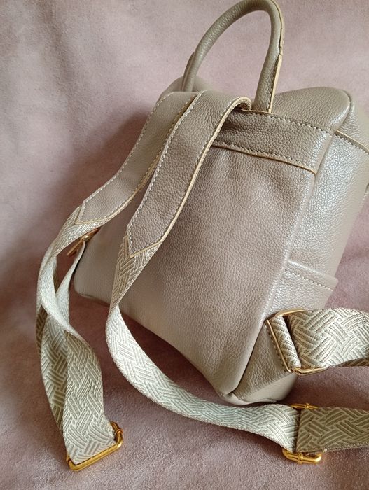 Кожаный женский рюкзак полностью ручная работа