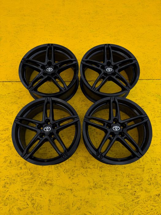 Диски Alutec R18 5.114.3 ET35 Тойота Рав 4 Камрі Мітсубісі Мазда СХ5 Кіа Хюндай Хонда