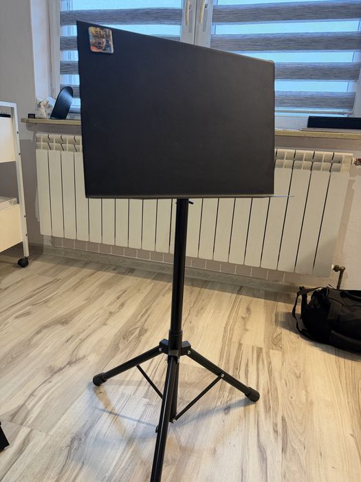 Akmuz P-4 - pulpit nutowy stojak regulowany