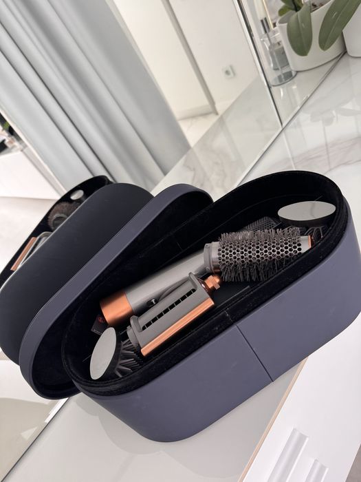 Продам dyson в ідеальному стані