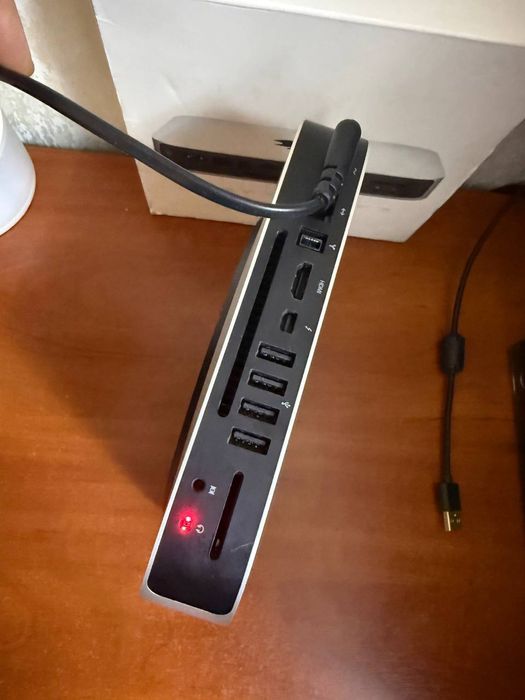 Apple Mac mini Mid 2011 - компактний настільний комп'ютер