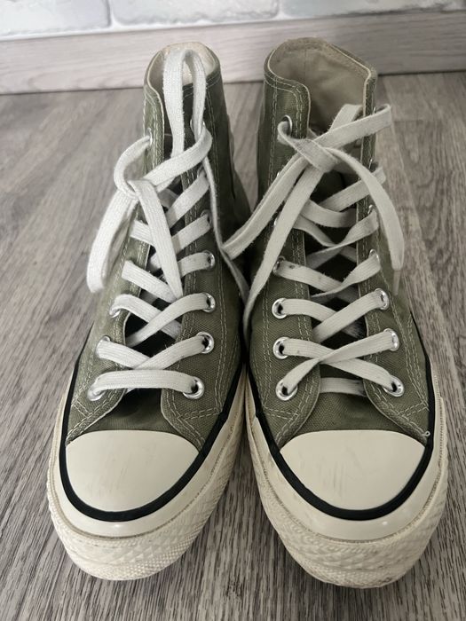 Converse високі хакі 37р  . Стан гарний