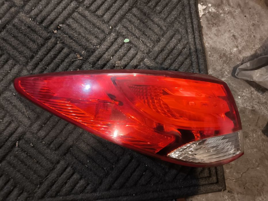 Задній лівий фонарь Hyundai IX35 10-