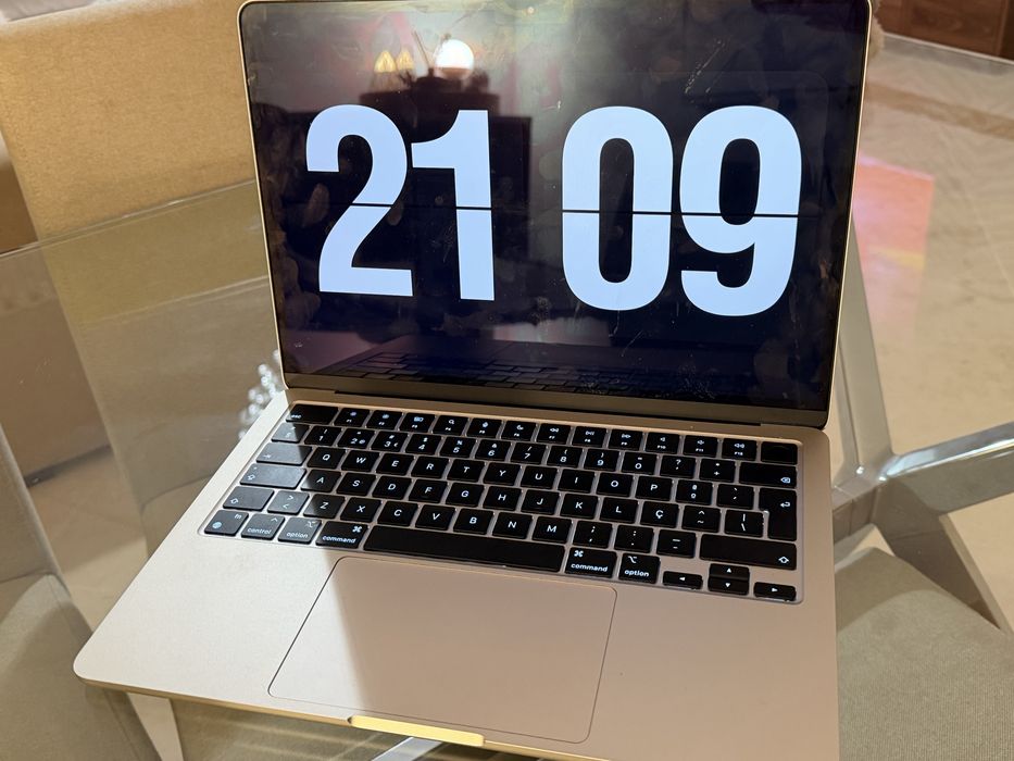 MacbookAir 13 M2 com factura de dezembro 2024