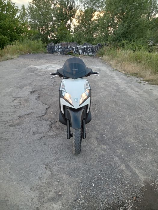 Скутер 250 кубів Peugeot Geopolis 250