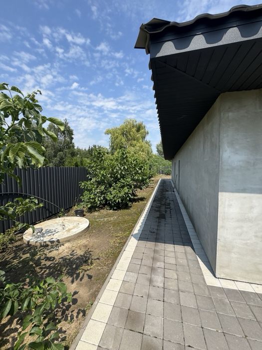 Продаж преміального  сучасного будинку з цікавим ремонтом 220 м² ,25 соток ,зона відпочинку 22 хв до Києва,без %