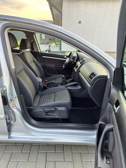 Volkswagen Golf Hatchback 1.4 MPi 80km 5-Drzwi Wersja TOUR 2006r Zarej w PL