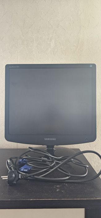 Монітор Samsung 932b. 19 дюймів
