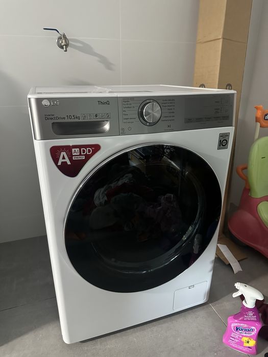 Maquina Lavar Roupa LG 10,5kg (Como nova/ ainda com Garantia) idos