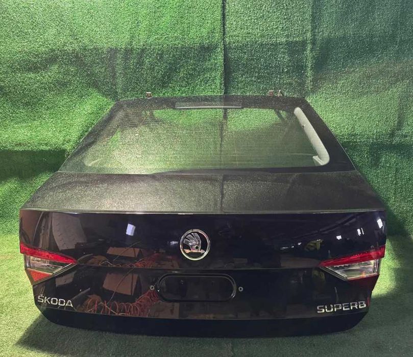 Skoda Superb III 3V Кришка багажника