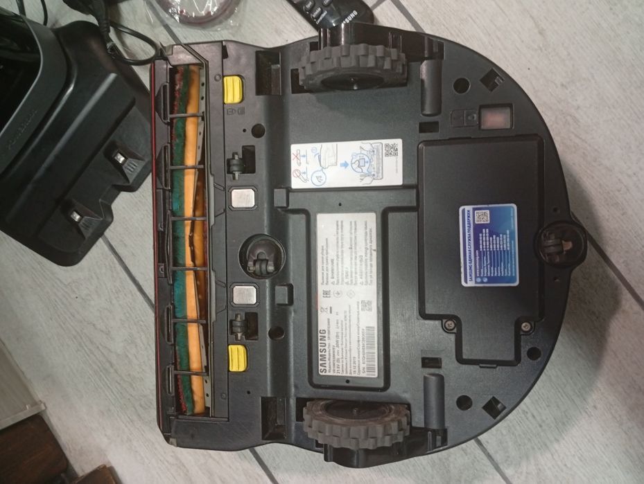 Робот пилосос Samsung PowerBot7000