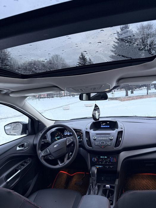 Продам FORD ESCAPE SE 2018