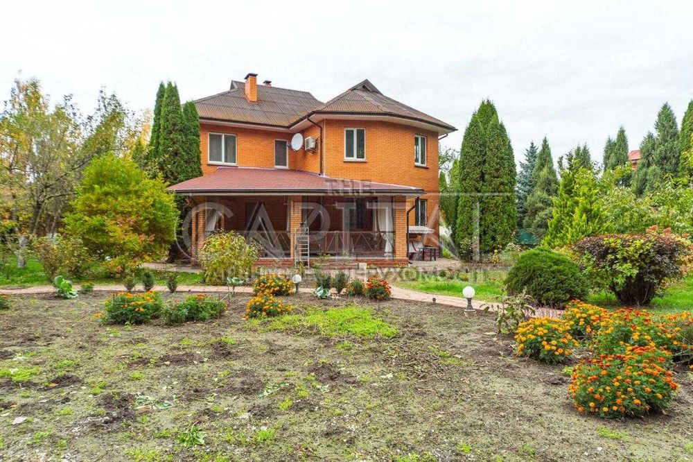 Продаж будинку + 30 соток в Софіївська Борщагівка, вул. Оксамитова