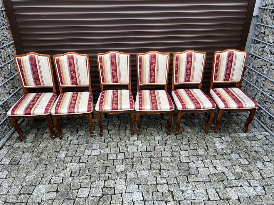 Stół Ludwik drewno orzech ala Ludwikowski Venus 1985r ( bez krzesel )