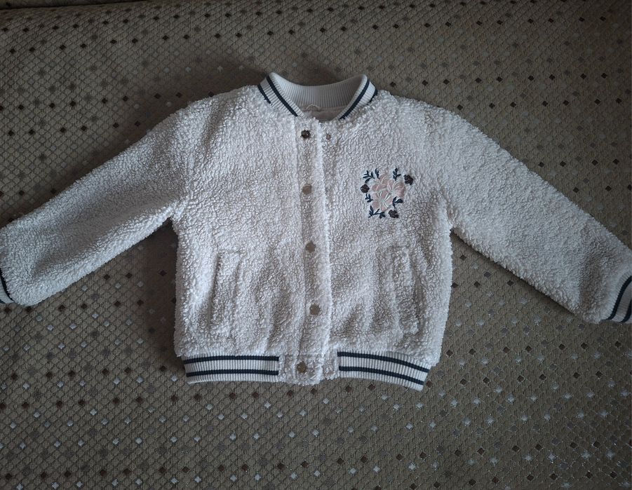 Бомбер на дівчинку 92 розмір