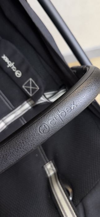 Прогулянкова коляска Cybex Beezy