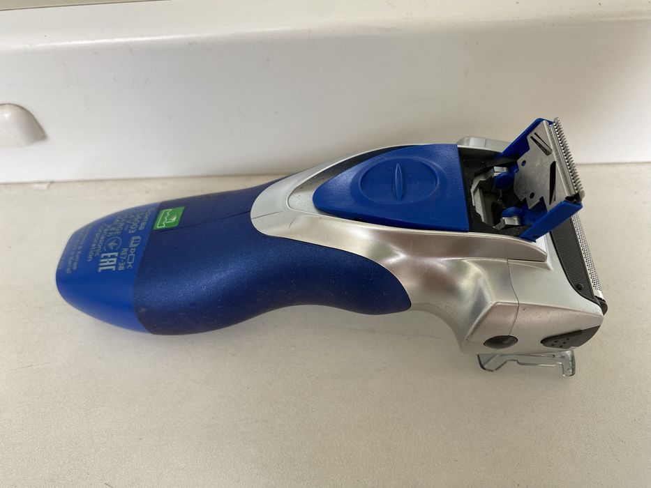 Електробритва Panasonic ES6003