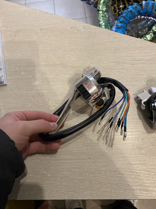 Переключателі, пульти альфа, дельта