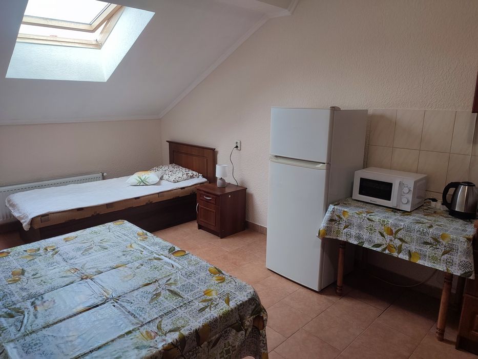 DOBA - Центр з 2 спальнями. 5 місць. Завжд тепла !