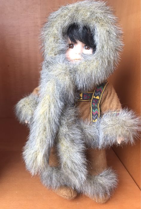 Bonecos em Porcelana - Casal de Esquimós