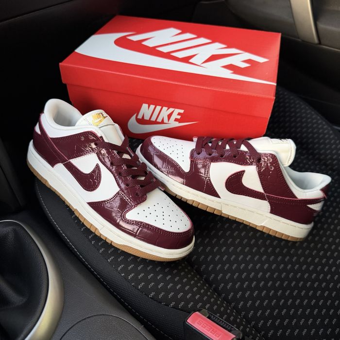 Жіночі кросівки найк данк бордові з білим  Nike sb dunk Burgundy Croc