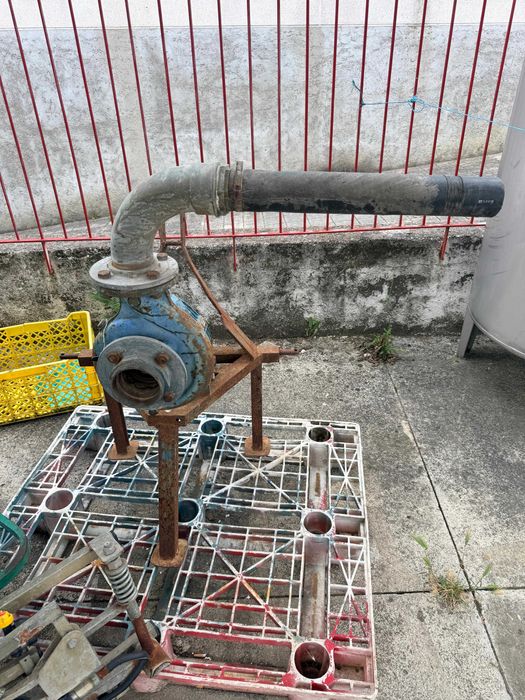Bomba tirar Agua Trator