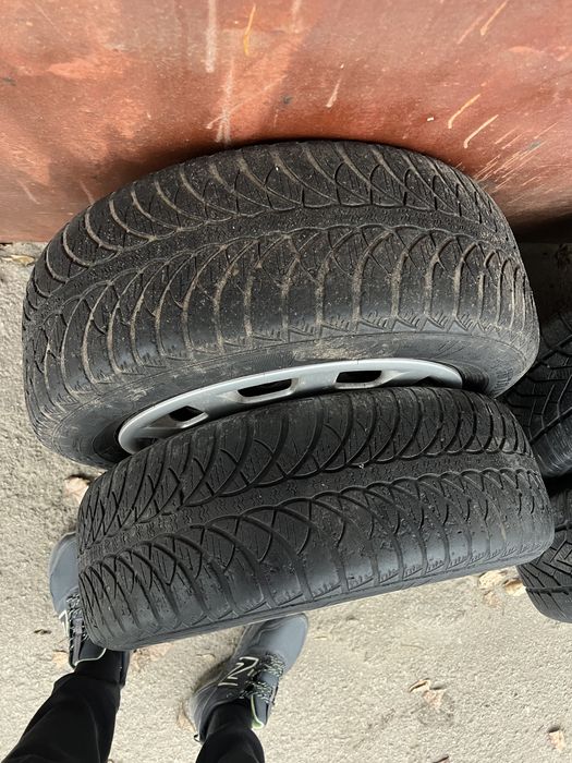 Продам колеса диски в зборі зимова гума шини VW 5/112 r15.