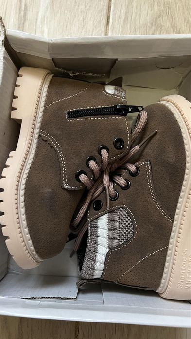 Нові демісезоні чоботи