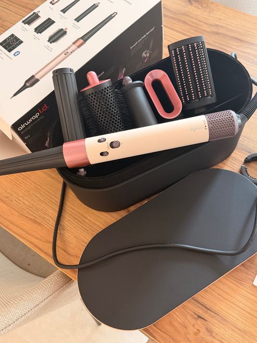 Suszarko-lokówka DYSON Airwrap I.D Straight+Wavy Pastelowy róż Komplet - Stan idealny