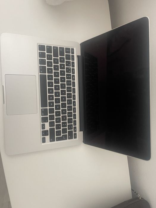 Mac book 13 pro448135930494341122