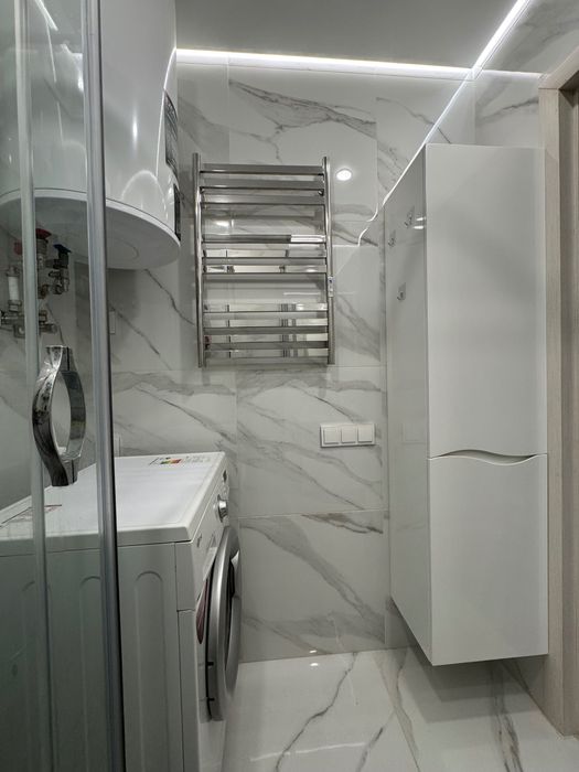 Снимите двухкомнатную квартиру на улице Василя Макухи, район Образцова