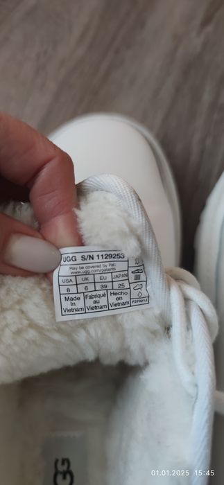 UGG в ідеальному стані.