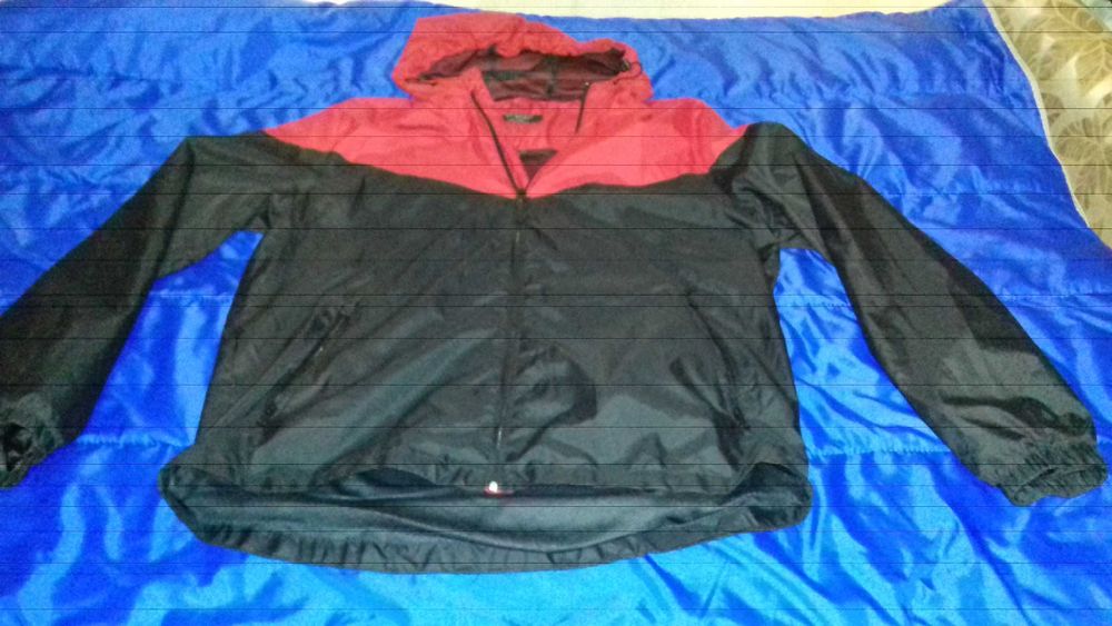 Продам чоловічу курточку-вітровку Primark