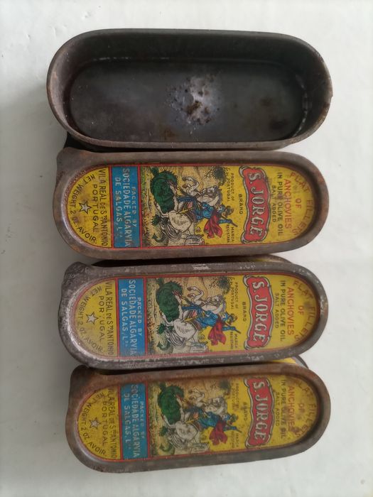 Latas conserva São Jorge