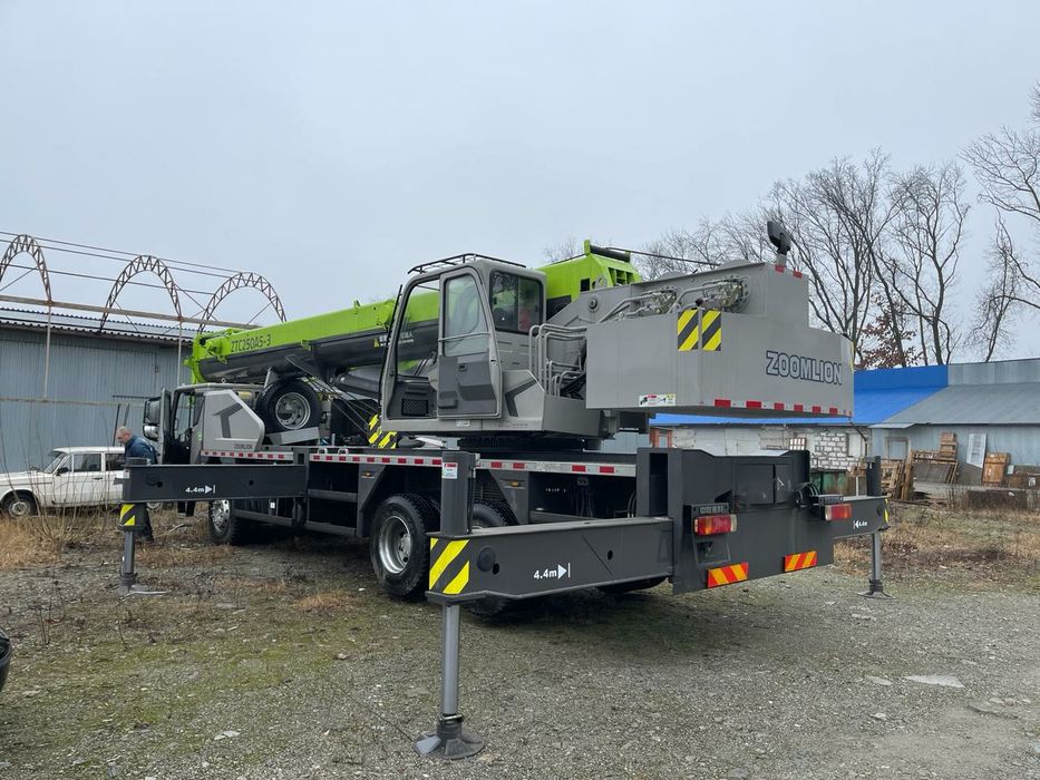 Автокран ZOOMLION XCMG 25т