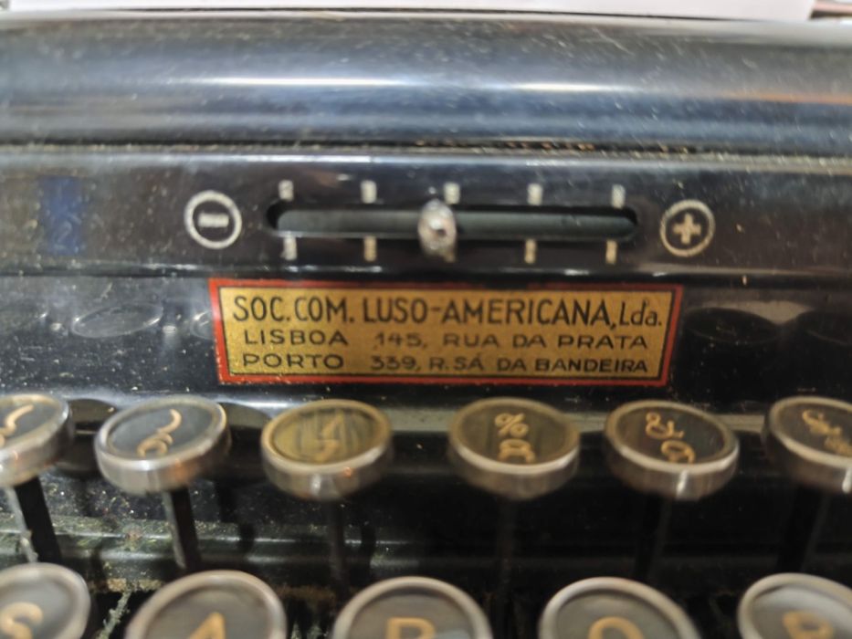 Máquina Escrever Antiga