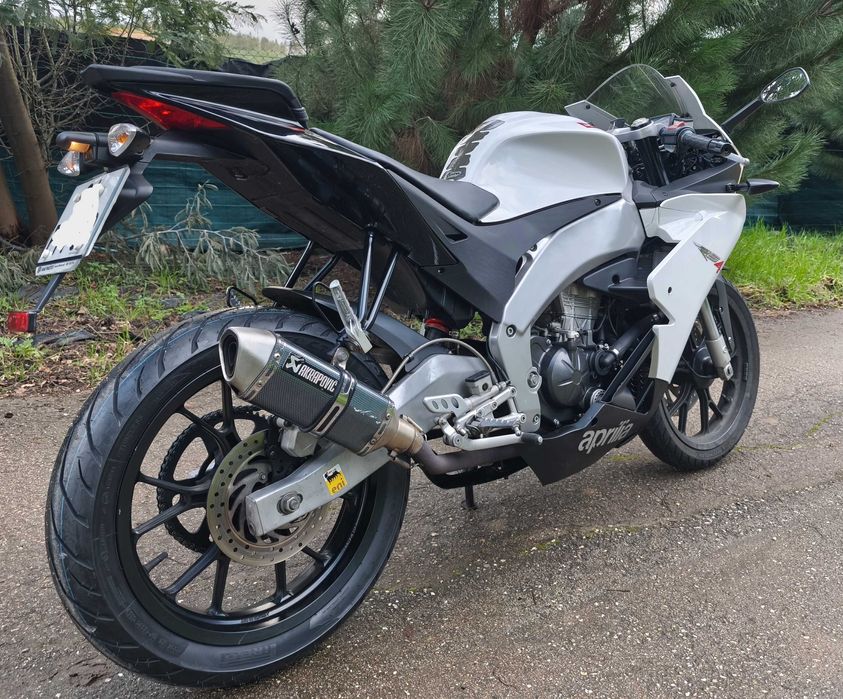 Moto Aprilia Rs4 125