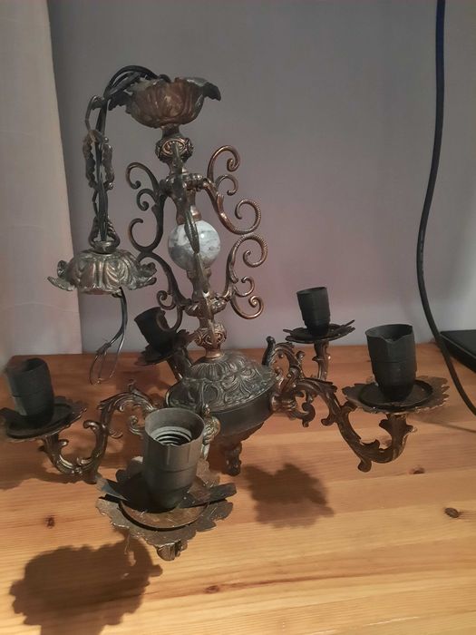 Stylowy żyrandol stara miedź