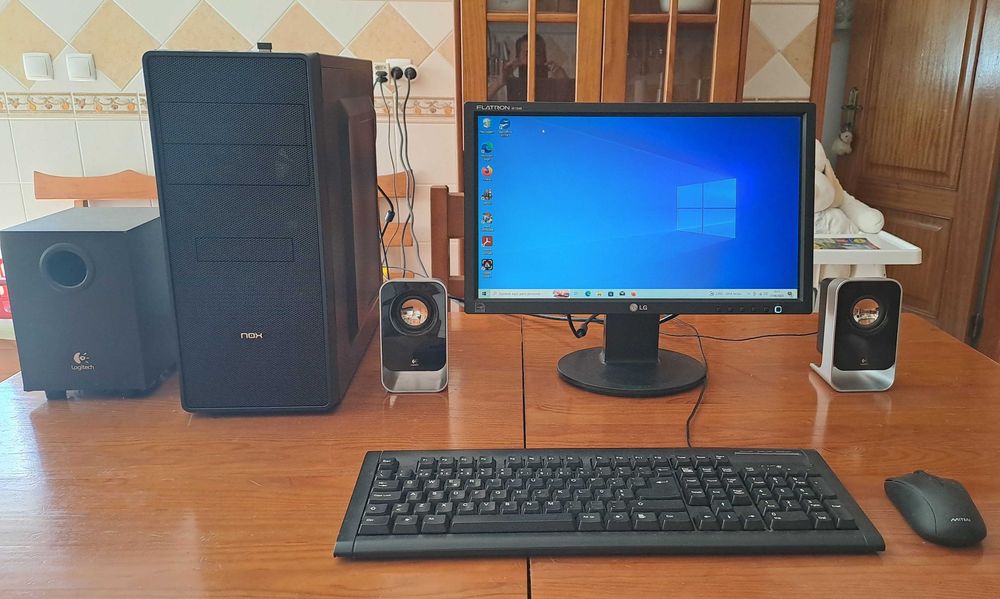 Computador PC HP Intel Core I3 2100 3.10 Ghz + Monitor LG W1946 19" Polegadas + Colunas 2.1