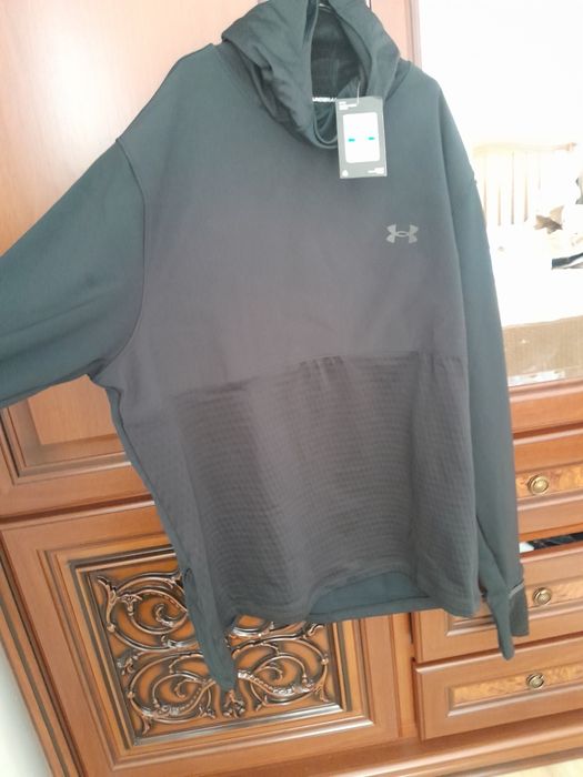 Худі, лонгслів, олімпійка, велосипедка under Armour XL
